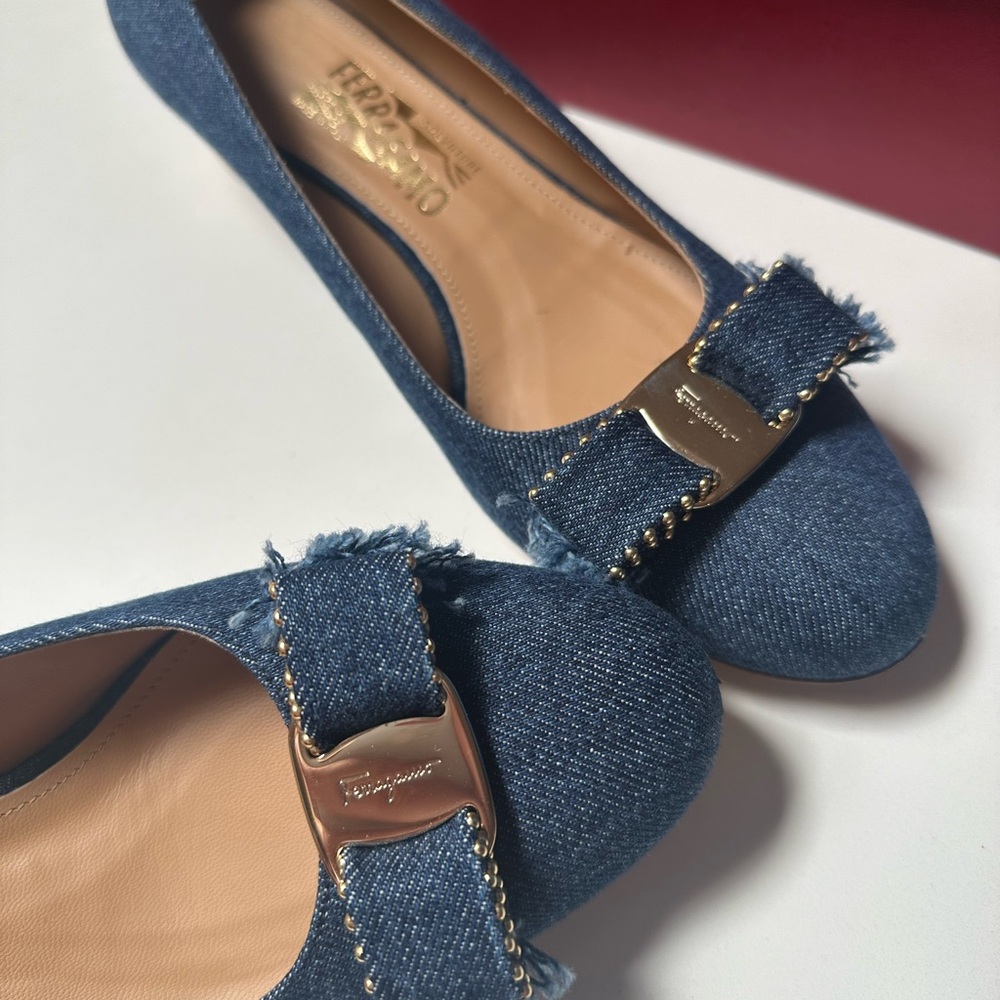 COPY - Ferragamo blue denim flats size 9 1/2. Only worn once.